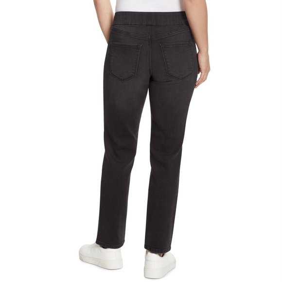 Nine West Heidi Pull-On Straight Leg Black Jean Size 6 - Picture 8 of 9